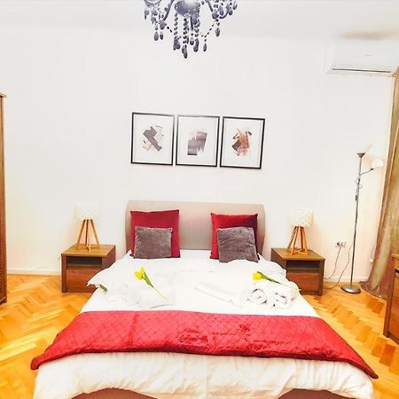 Spacious 5* Luxury In Historic Center Free Parking Cluj-Napoca Exterior photo