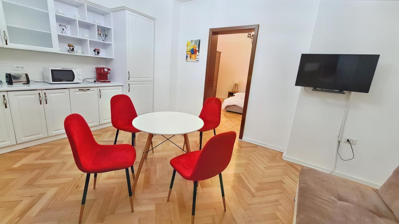 Spacious 5* Luxury In Historic Center Free Parking Cluj-Napoca Exterior photo