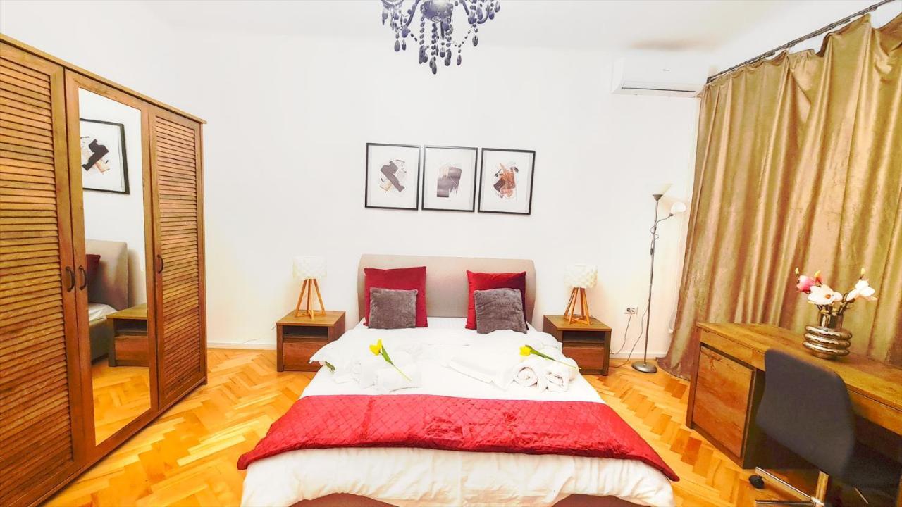 Spacious 5* Luxury In Historic Center Free Parking Cluj-Napoca Exterior photo